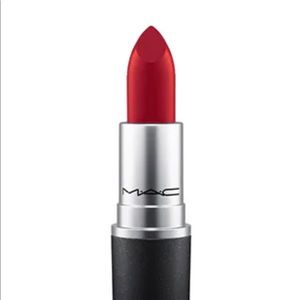 MAC Ruby Roo Lipstick NEW